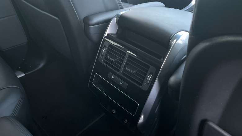 Land Rover Range Rover Sport 3.0 D300 HSE Silver 5dr Auto Diesel Estate